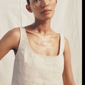 NWOT Reformation linen cropped tank top in size 4